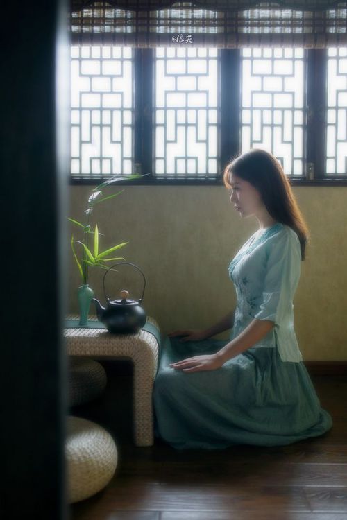 新月因球员疲劳拒赴香港比赛，新月new moon